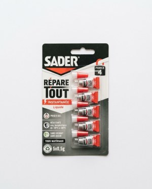 DESTOCKAGE : COLLE FORTE SADER RÉPARE TOUT – 4 000 PIÈCES