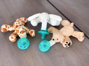 Lot de tétines-peluches "Little Arthur"