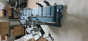 ETIQUEUTEUSE SUR CONVOYEUR