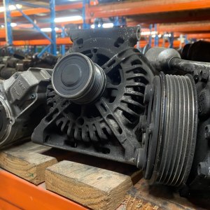 LOT DE 30 DEMARREURS, ALTERNATEUR, COMPRESSEUR TOUTES MARQUES