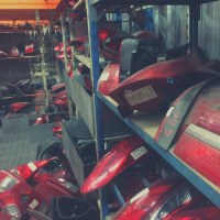 LOT DE 30 OPTIQUES ET FEUX ARRIERE TOUTES MARQUES