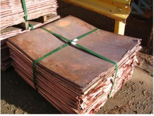 Câbles de cuivre dénudés et cathodes