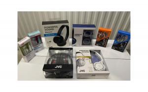 Lot de casques et écouteurs bluetooth JVC : neufs avec emballage