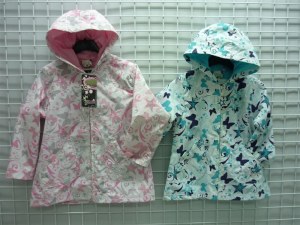 DESTOCKAGE DE COUPE VENT FISARIOU POUR FILLES AU PRIX DE 3.90 EUROS !