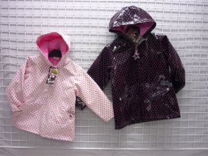 DESTOCKAGE DE COUPE VENT FISTAOU/NJ POUR FILLES AU PRIX DE 3.90 EUROS !