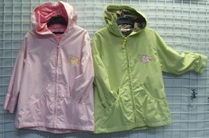 DESTOCKAGE DE COUPE VENT FUILAZIE POUR FILLES AU PRIX DE 3.90 EUROS !