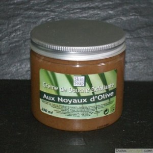 LOT 50 CRÈMES DE DOUCHE EXFOLIANTES AUX NOYAUX D'OLIVE