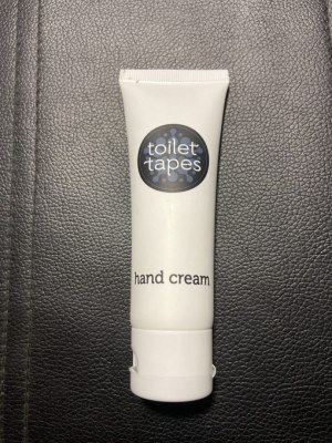 DESTOCKAGE : CRÈMES POUR LES MAINS TOILET TAPES – 3 600 PIÈCES