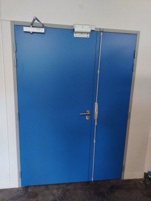 Bloc porte coupe feu