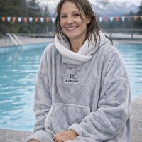 ???? DESTOCKAGE URGENT – SWEATS-PLAIDS IGLOO KoKoon – 240 PIÈCES  Cause : cessation d’a...