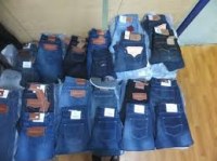 Déstockage grand lot jean de plusieur marques