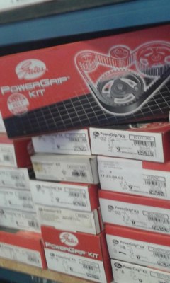 Kites distributions gates