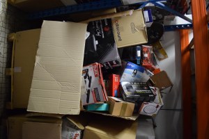 Lot de produit informatique électroménagers