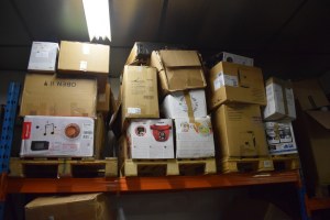 Lot de produit informatique électroménagers