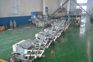 Machine thermoplastique piétonnière de marquage au sol à main-poussoir