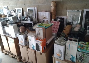 Palette 170 pièces Mélange Magasin Action Prix 275 euros solderie destockage