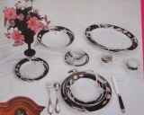 SERVICE 44 PIECES PORCELAINE DE CHINE