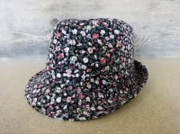 100 pièces noir et blanc imprimé fleurs trilby chapeaux avec des paillettes
