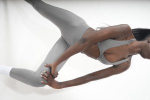 Ensembles sport femme Milomy (legging + brassière) – Plusieurs modèles & couleurs