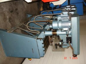 Banc de percage CINCINATI-MILACRON