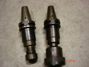 Appareil à tarauder