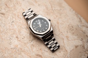 Lot de 250 montres neuves – Marque Luflaix – liquidation stock