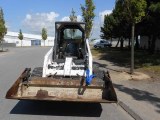 Chargeur sur pneus BOBCAT A220