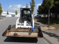 Chargeur sur pneus BOBCAT A220