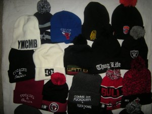 Lot de bonnets New era mitchell and ness DOpe YMCMB DC SHOES