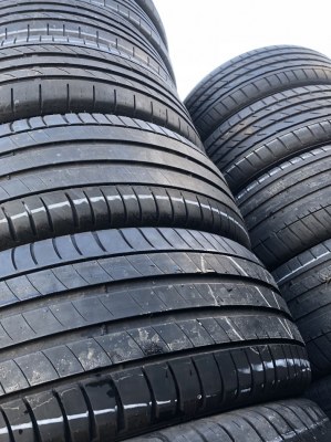 Lots de pneus occasions