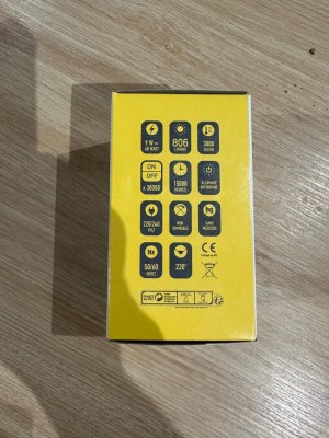 Ampoules LED 4 modeles E27 / E14 / GU10 / B22