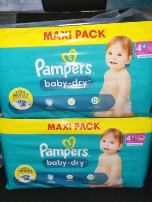 COUCHE PAMPERS TAILLE 4+