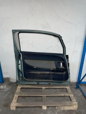 Lot de 210 portes de voiture a 40€ la piece (voir la description )
