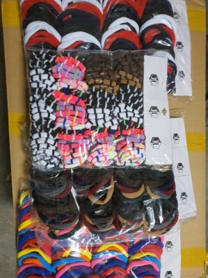 DESTOCKAGE ARTICLE DE CHEVEUX