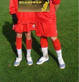 MAINTIEN PROTEGE TIBIA PROTECTION BANDE MANCHON MOLLET FOOTBALL FUTSAL