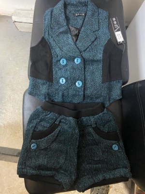 DESTOCKAGE : ENSEMBLES POUR BÉBÉ (GILET + SHORT) – 960 PIÈCES