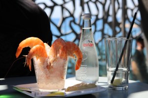 Evian eau minérale 500ml, disponible