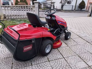 Autoportée TORO DH 140