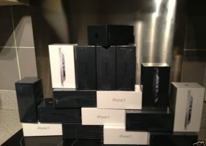 10lots D'IPhone 5 noir et blanc 32g