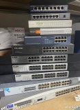 Lot de plus de 20 switches réseau disponibles avec un large choix