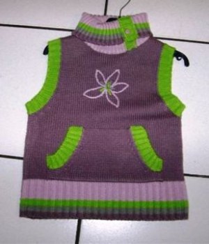 DESTOCKAGE DE PULLS SANS MANCHES FISISI/STU POUR FILLES A 1.70EUR