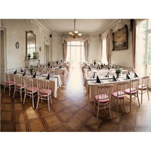 Chaise Napoléon en bois blanc ignifugée