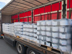 LOT PEINTURE LUXENS – 24 600 KG – 32 PALETTES