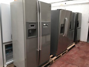 Lot Réfrigérateur congélateur dans l état pour l'export