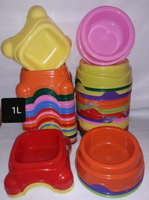 GAMELLES POUR CHATS ET CHIENS