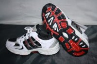 Lot de baskets femme et enfant