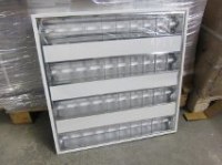 DÉSTOCKAGE D'UN LOT DE 102 PLAFONNIERS ENCASTRABLES SYLVANIA NEUF 33€