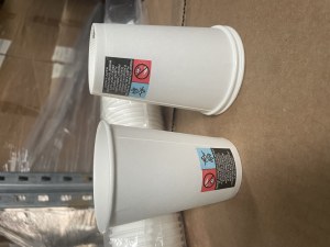 Gobelet en carton pour boissons chaudes ou froides