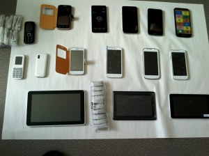 LOT TELEPHONES - TELEPHONES TACTILES - TABLETTES