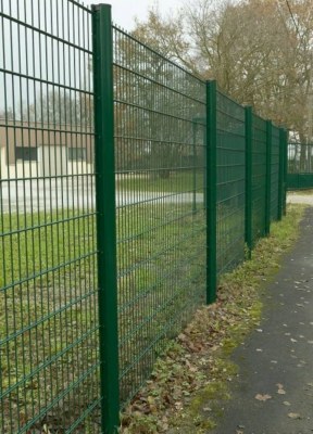 Déstockage CLÔTURES EN PANNEAUX GRILLAGES RIGIDES